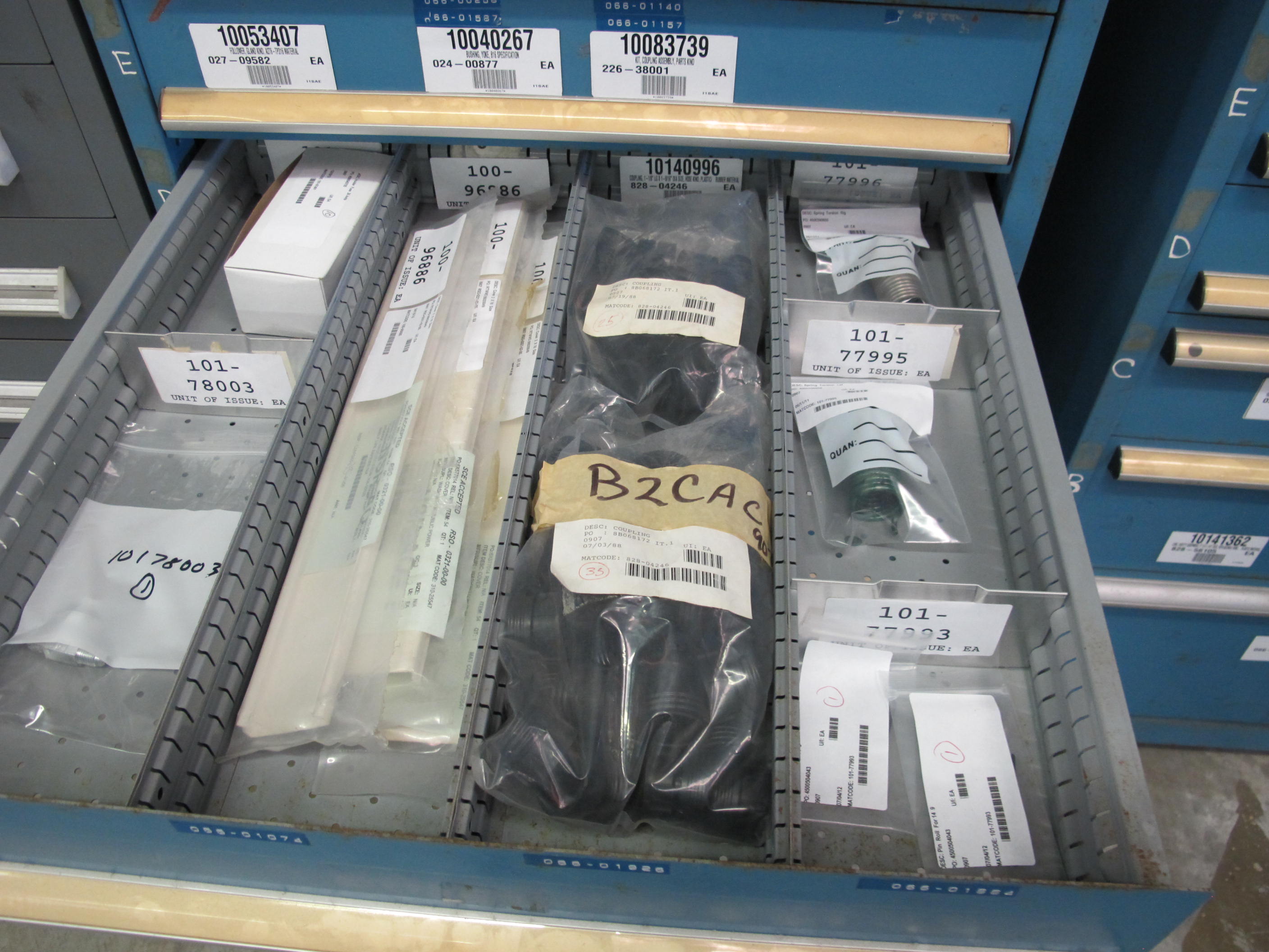 LISTA HEAVY DUTY 10-DRAWER PARTS CABINET W/ CONTENTS (W-44) LOADING & HANDLING FEE $25-